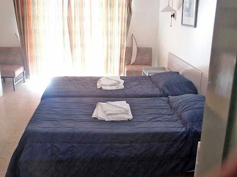 Alfonso Hotel San Julián